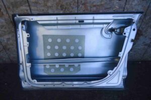 Изображение товара 93109 - 00093109 dver perednyaya pravaya Toyota Corolla Matrix 1