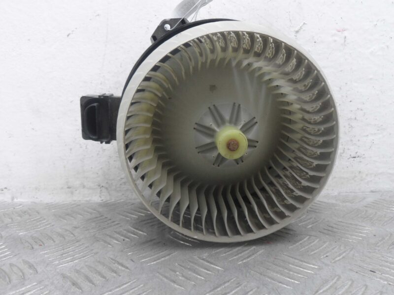 Изображение товара 122205 - 00122205 ventilyator otopitelya (motorchik pechki) Peugeot 306