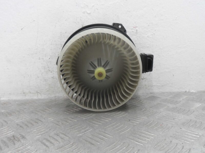 Изображение товара 144131 - 00144131 ventilyator otopitelya (motorchik pechki) Peugeot 306
