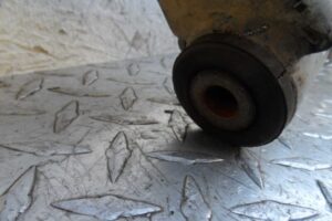 Изображение товара 191309 - 00191309 rychag perednij pravyj nizhnij Renault Sandero 3