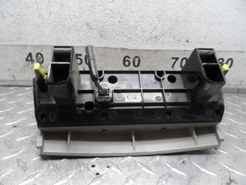 Изображение товара 235622 - 00235622 pereklyuchatel otopitelya Subaru Tribeca