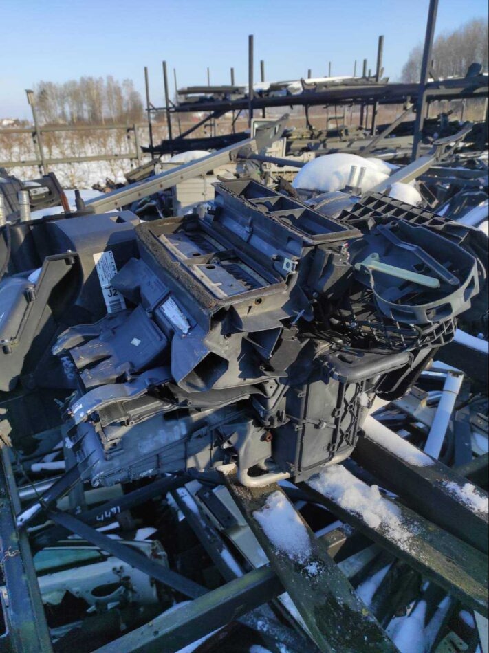 Изображение товара 3077w38672 - 3077w38672 korpus otopitelya (pechki) Audi A8