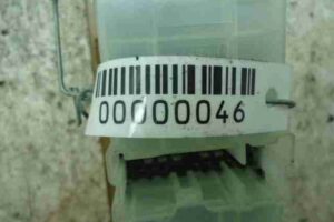 Изображение товара 46 - 00000046 knopka steklopodemnika Lexus LS 1