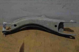 Изображение товара 64 - 00000064 rychag zadnij levyj nizhnij Volvo 850 1