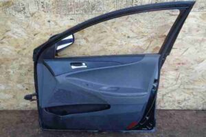 Изображение товара 68 - 00000068 dver perednyaya pravaya 3