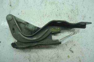 Изображение товара 84 - 00000084 petlya kapota levaya 1