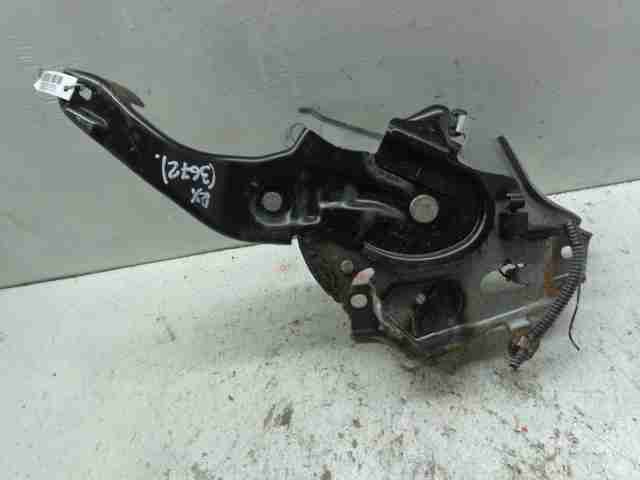 Изображение товара 135 - 00000135 rychag ruchnogo tormoza BMW X1