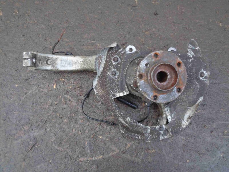 Изображение товара 213 - 00000213 kulak povorotnyj levyj