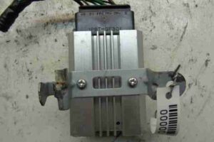 Изображение товара 288 - 00000288 blok upravleniya toplivnym nasosom Peugeot 306 1