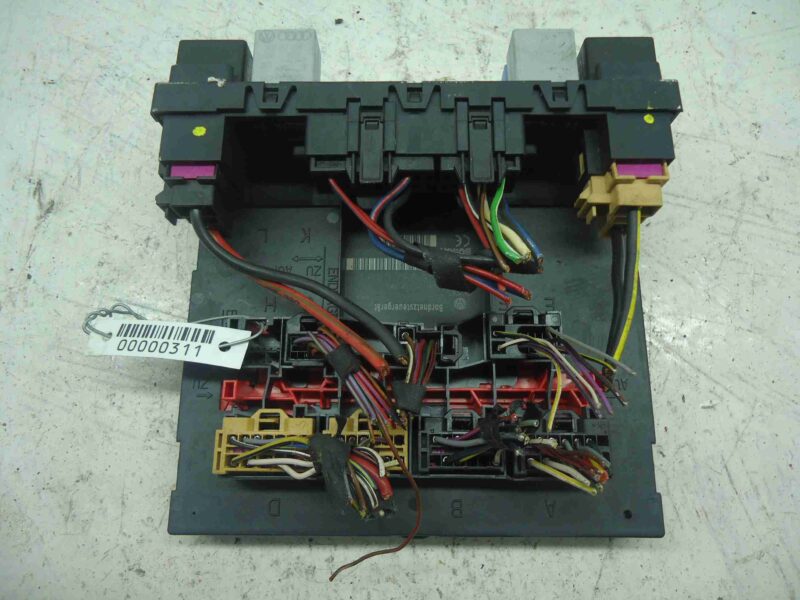 Изображение товара 311 - 00000311 blok upravleniya bortovoj seti Volkswagen Lupo