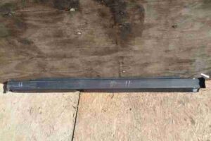 Изображение товара 357 - 00000357 porog plastikovyj levyj 