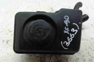 Изображение товара 448 - 00000448 bachok gidrousilitelya Volvo V50 1