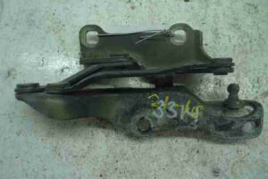 Изображение товара 511 - 00000511 petlya kapota levaya Land Rover Range Rover Sport 2