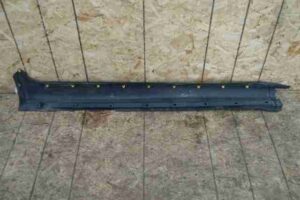 Изображение товара 527 - 00000527 porog plastikovyj levyj Volvo V50 1