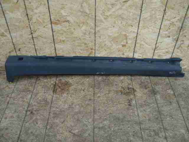 Изображение товара 527 - 00000527 porog plastikovyj levyj Volvo V50