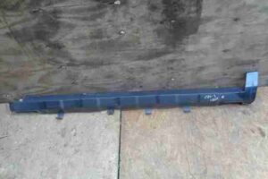 Изображение товара 532 - 00000532 porog plastikovyj pravyj Renault Sandero