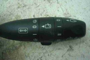 Изображение товара 538 - 00000538 pereklyuchatel podrulevoj (strekoza) Fiat Brava 3