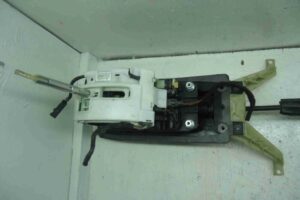 Изображение товара 589 - 00000589 kulisa akpp Toyota Corolla Verso 3