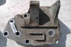 Изображение товара 651 - 00000651 kronshtejn dvigatelya Audi A8 2