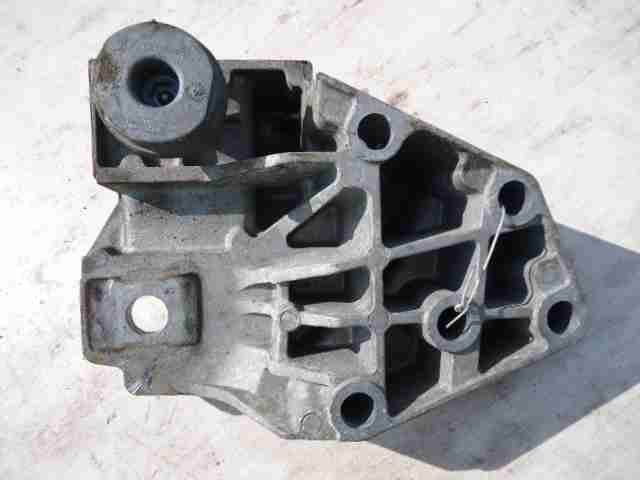 Изображение товара 651 - 00000651 kronshtejn dvigatelya Audi A8