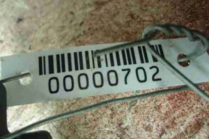 Изображение товара 702 - 00000702 petlya kapota levaya 1
