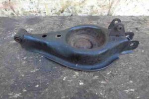 Изображение товара 907 - 00000907 rychag zadnij levyj nizhnij Pontiac Vibe 3