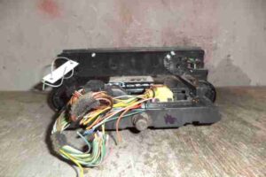 Изображение товара 919 - 00000919 pereklyuchatel otopitelya Toyota Corolla Matrix 1