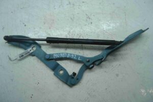 Изображение товара 982 - 00000982 amortizator kryshki bagazhnika 2