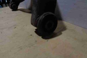 Изображение товара 1009 - 00001009 rychag perednij pravyj nizhnij Isuzu Rodeo 3