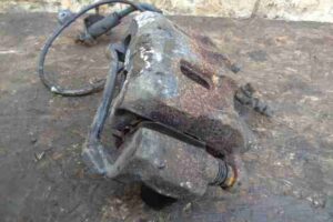 Изображение товара 1027 - 00001027 support perednij pravyj Pontiac Vibe 3