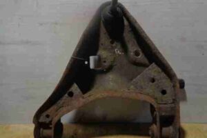 Изображение товара 1149 - 00001149 rychag perednij pravyj nizhnij Skoda Roomster 3