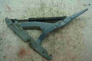 Изображение товара 1350 - 00001350 petlya kryshki bagazhnika 