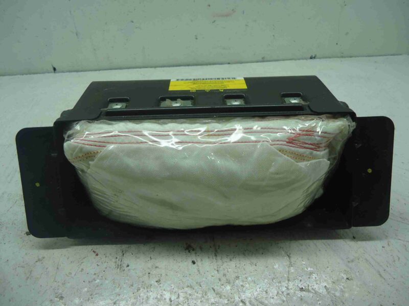 Изображение товара 1571 - 00001571 podushka bezopasnosti passazhira Peugeot 406