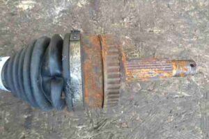 Изображение товара 1600 - 00001600 poluos perednyaya pravaya Mercedes CLA 3