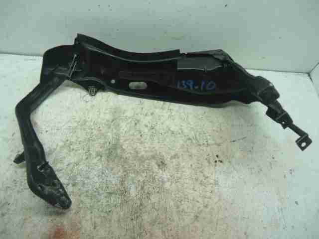 Изображение товара 1637 - 00001637 kreplenie fary levoj Ford Scorpio