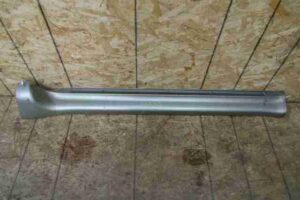 Изображение товара 1650 - 00001650 porog plastikovyj levyj Isuzu Rodeo