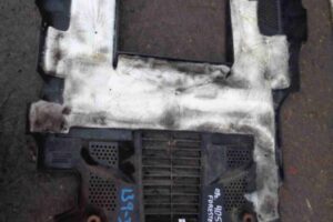 Изображение товара 1686 - 00001686 kryshka dvigatelya dekorativnaya Peugeot 107