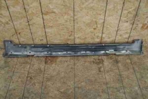 Изображение товара 1787 - 00001787 porog plastikovyj levyj Volvo 440 1