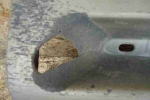 Изображение товара 1787 - 00001787 porog plastikovyj levyj Volvo 440 2