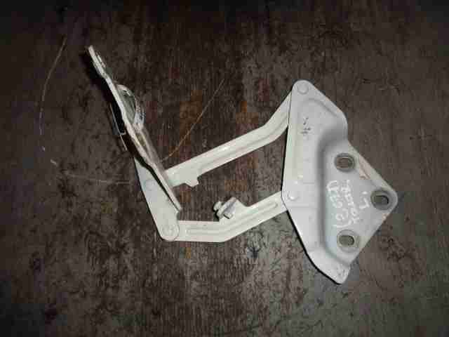 Изображение товара 1816 - 00001816 petlya kapota levaya Toyota Corolla Matrix