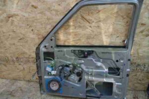 Изображение товара 1860 - 00001860 dver perednyaya pravaya Chrysler Town Country 3