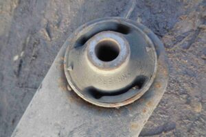 Изображение товара 1900 - 00001900 rychag perednij levyj nizhnij 3