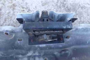 Изображение товара 1916 - 00001916 planka pod kapot 2