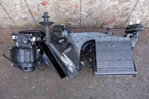 Изображение товара 2113 - 00002113 korpus otopitelya Toyota Corolla Verso