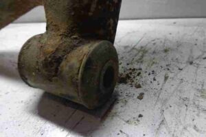 Изображение товара 249 - 0000249 rychag perednij levyj nizhnij Mitsubishi L200 2