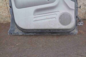 Изображение товара 2551 - 00002551 dver perednyaya levaya Peugeot 406 2