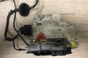 Изображение товара 2797 - 00002797 zamok dveri perednej levoj Toyota Corolla Verso