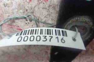 Изображение товара 3716 - 00003716 petlya kapota levaya Audi A4 3