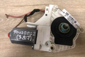 Изображение товара 3792 - 00003792 motorchik steklopodemnika Toyota Corolla Verso 2