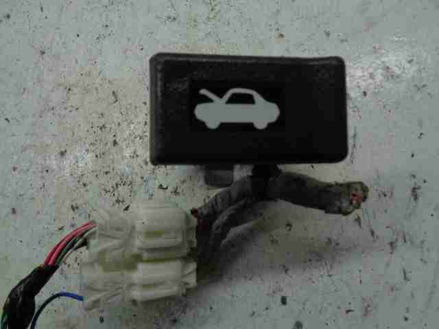 Изображение товара 3795 - 00003795 ruchka otkryvaniya kapota Renault Sandero